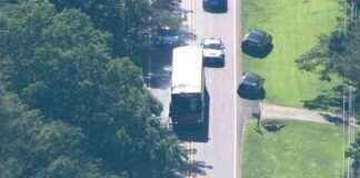 1-dead-after-shooting-on-hijacked-gwinnett-county-bus-wild-police-chase-up-i-85