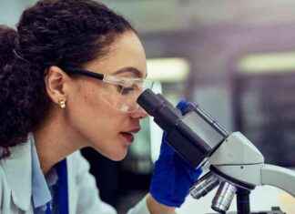 Danaher Stock Overvalued Despite Strong Performance (NYSE: DHR) news-16072024-021354