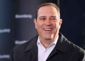 Cisco Stock Surges on Strong Earnings and Workforce Reduction Plan news-16082024-021722