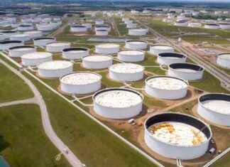 Qatar Prime Minister Urges Iran to Hold Off on Israel Attack, U.S. Crude Oil Falls Over 2% news-16082024-202158