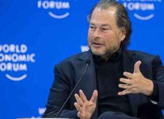 Salesforce Exceeds Earnings Expectations, CFO Amy Weaver Resigns news-28082024-232011