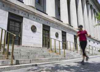 National Debt Interest Payments Exceed $1 Trillion with Growing Deficit news-13092024-004546