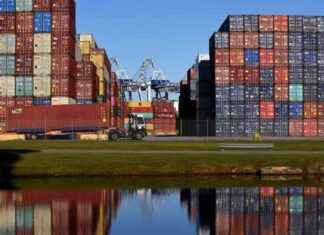 Major Target: Warning to companies like Walmart, Ikea, and Home Depot about limited import options during ports strikeNew Title: Port Strike Warning: Limited Import Options for Walmart, Ikea, and Home Depot news-27092024-204757