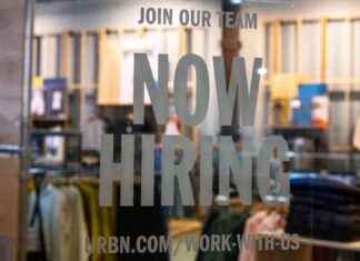 Achieving Economic Soft Landing: Fed’s Success in 2024 and September Jobs Report news-04102024-211813