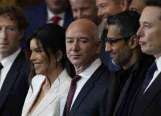 Tech Earnings Season: DeepSeek Prepares for Action tech-earnings-season-deepseek-prepares-for-action