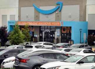 Amazon Workers in North Carolina Warehouse Reject Union Vote amazon-workers-in-north-carolina-warehouse-reject-union-vote