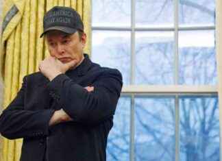 Tesla’s Market Cap Drops Below $1 Trillion Amid 8% Stock Slump teslas-market-cap-drops-below-1-trillion-amid-8-stock-slump