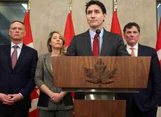 Trump Delays Tariffs on Canada Imports for 30 Days trump-delays-tariffs-on-canada-mports-for-30-days