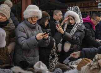 China’s Retail Sales and Industrial Output Exceed Expectations chinas-retail-sales-and-ndustrial-output-exceed-expectations