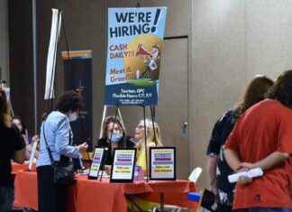 Surprising April Payroll Growth Hits 177,000 in U.S. surprising-april-payroll-growth-hits-177000-in-us