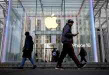 Top Pre-market Movers: Apple, Tesla, Intuit, Ross Stores & More top-pre-market-movers-apple-tesla-ntuit-ross-stores-more