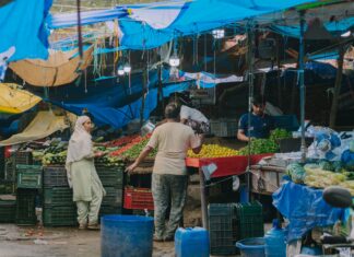 The Evolution Of Forex: How Banks Opened Doors To Retail Traders