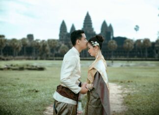 What Is Over-Analysis And How To Avoid It: Expert Tips Revealed