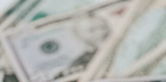 What Is a Forex Course and Should You Really Invest in One?