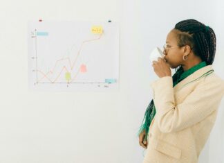 What Is the Role of a Forex Broker? Discover Key Insights Now