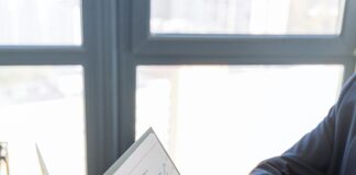 Review: Which Brokers Offer The Best Customer Support? Find Out!