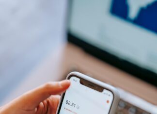 Which Broker Is Best for Part-Time Traders? Expert Insights Revealed