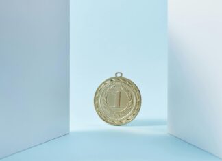 Best No-Dealing-Desk Brokers Compared: Which One Wins Your Trust?