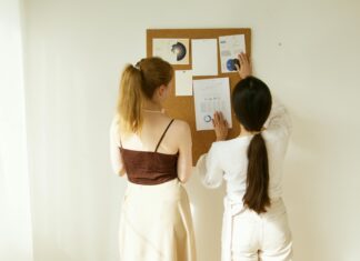 Comparing Demo Account Features Across Brokers: Which Stands Out?