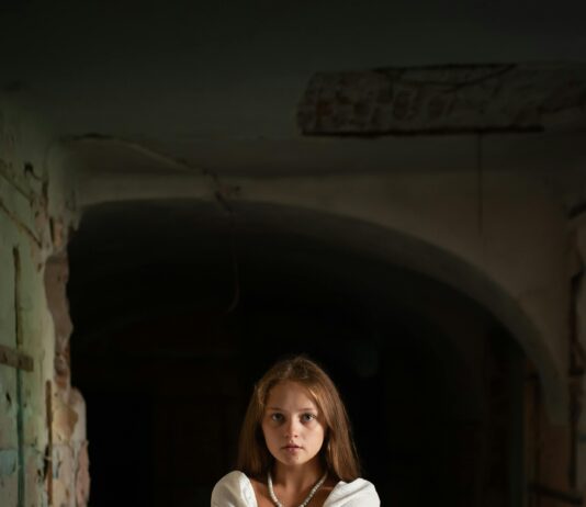 Embracing Uncertainty in the Markets: Secrets to Thrive Boldly pexels photo 9263655