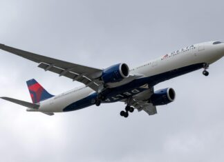 The Power of Passenger Advocacy: Delta Flight DL275 Diverted at LAX Delta Flight DL275 diverted, DL275 LAX diversion, Delta emergency landing LAX, DL275 flight update, Delta diverted flight news, DL275 incident report, LAX airport flight diversion